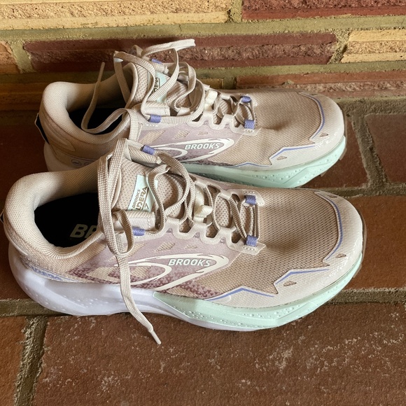 Brooks Caldera 7-Women's Size 9 - Picture 2 of 4